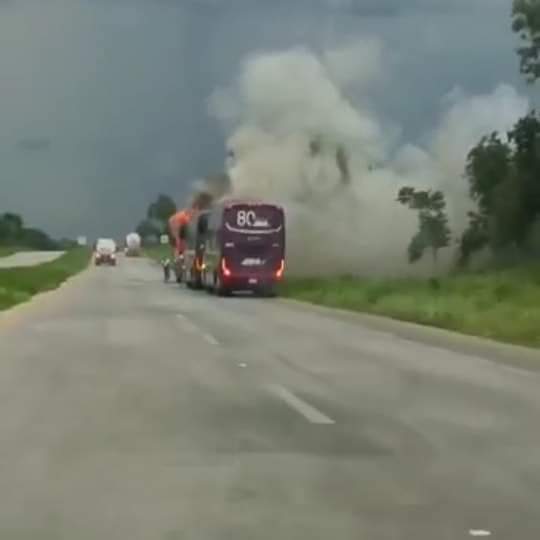 Se incendia camión de ADO en la carretera Mérida-Cancún – Pedro Canché  Noticias