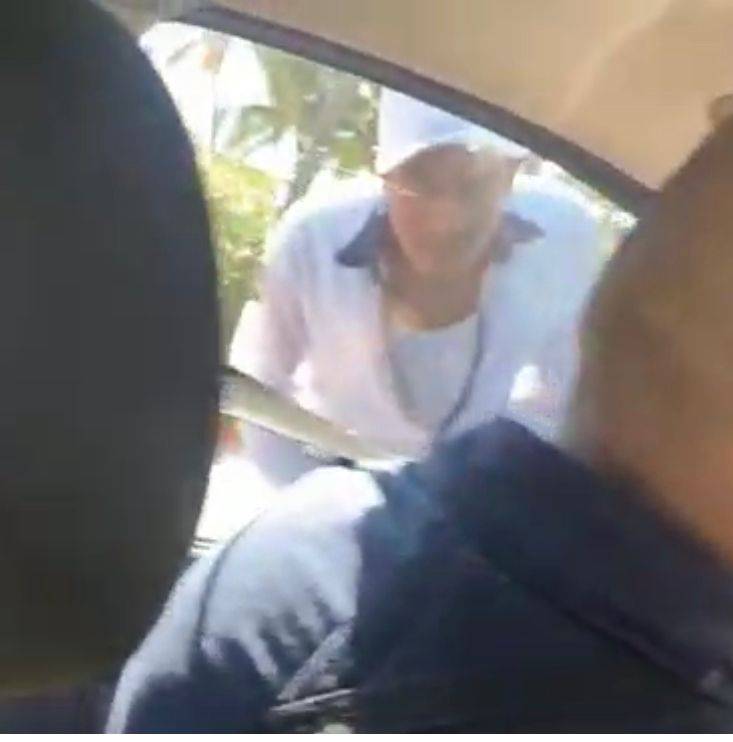 Graban En Video Agresión De Presuntos Taxistas A Uber En La Zona Hotelera De Cancún Pedro 6935